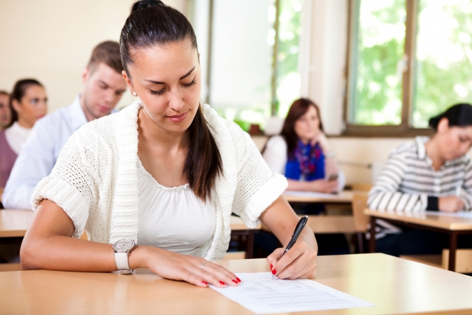 Sesiune examene vară anul III licenţă